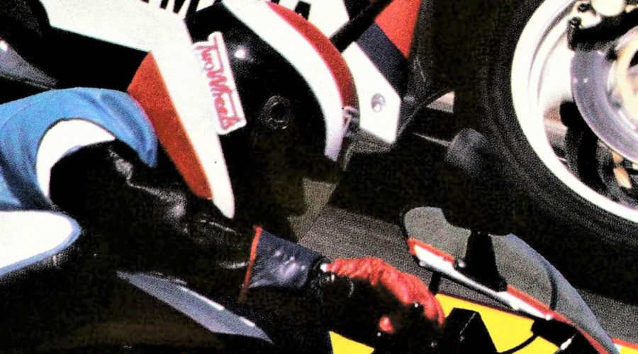 1987 Yamaha FZR1000 vs Suzuki GSX-R1100